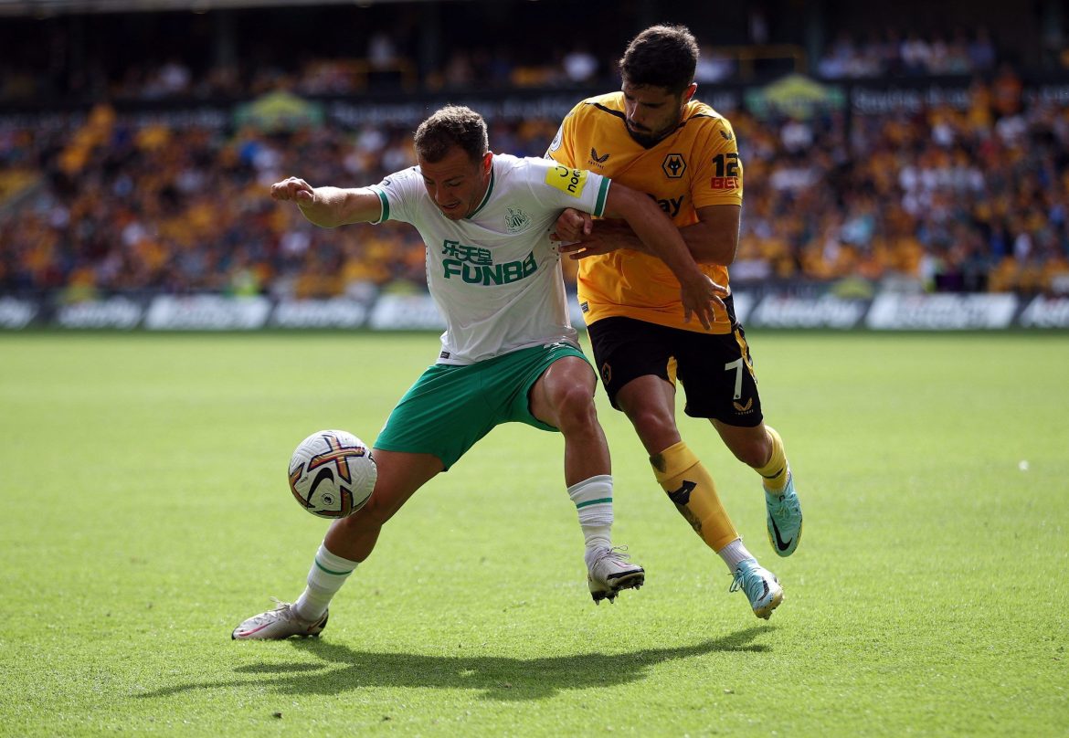 Wolves must bin Neto after shocking display