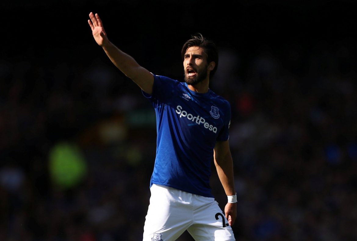 Tony Bellew responds to Everton’s injury update on Andre Gomes